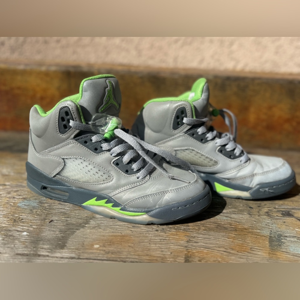 Jordan’s Retro Silver/ Green Bean/Grey 5Y